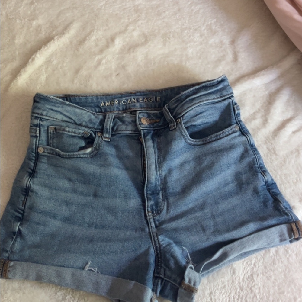 American Eagle Outfitters Blue Jean Mom Shorts with Frayed Hem
